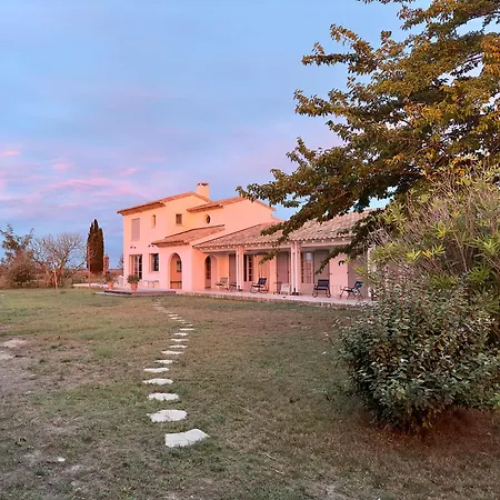 Mas Du Couvin, En Camargue 5*